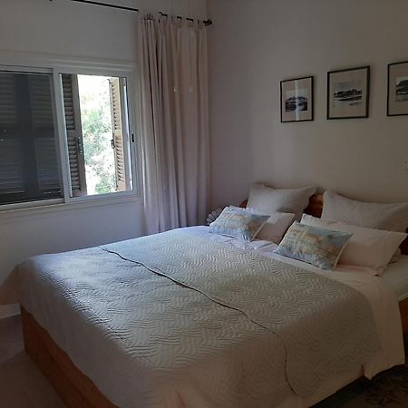 Limnaria Deluxe Maisonette Paphos Extérieur photo