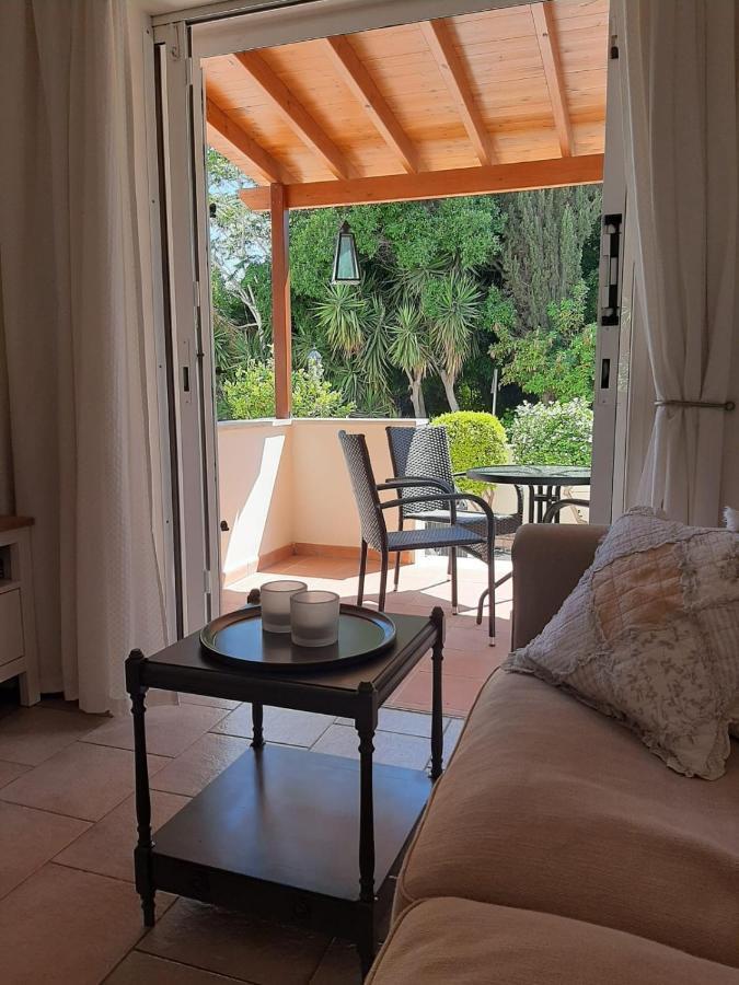 Limnaria Deluxe Maisonette Paphos Extérieur photo